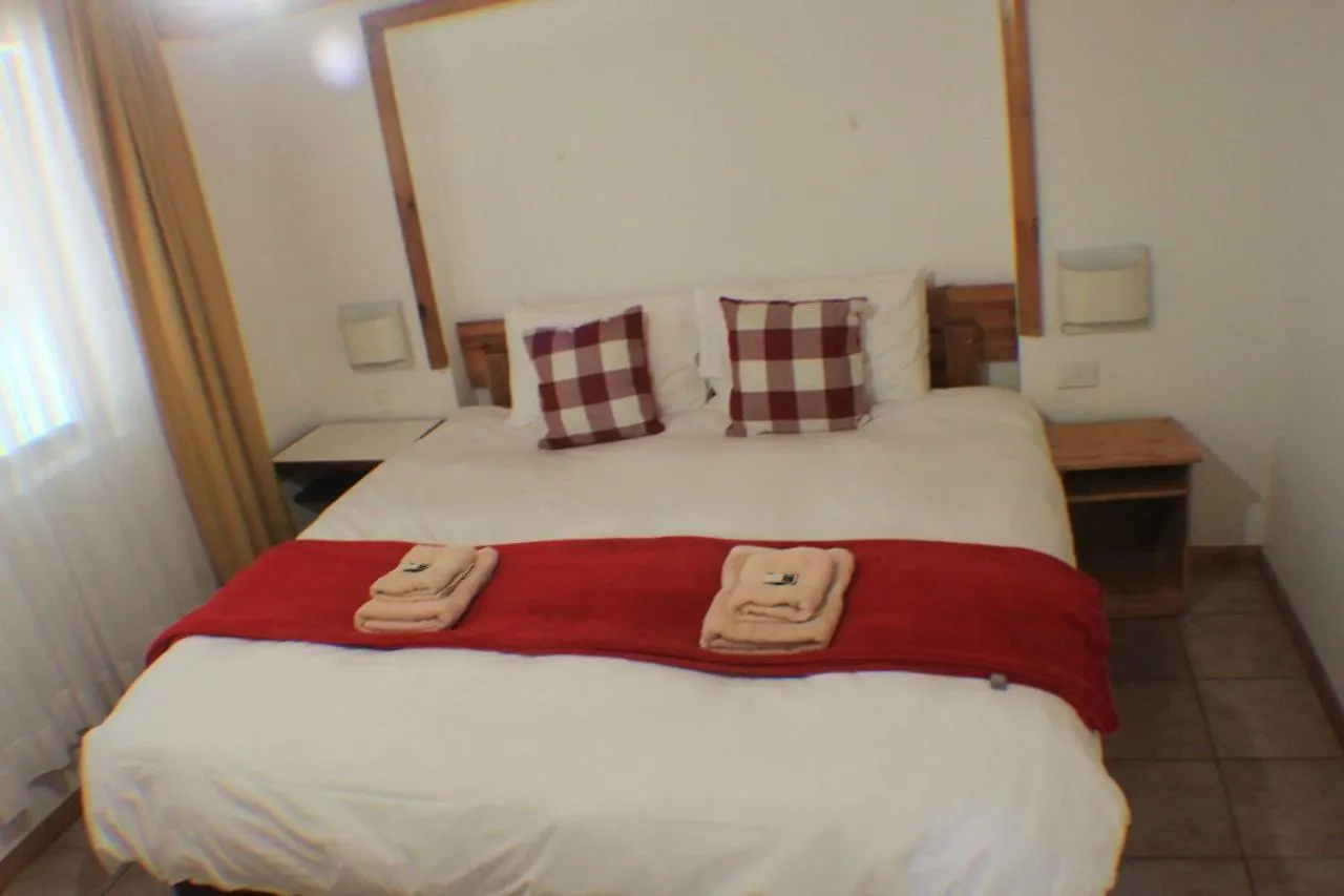 Charming Lodge In City Bowl, Close Enough To The Action But Peaceful And Quiet. Le Cap