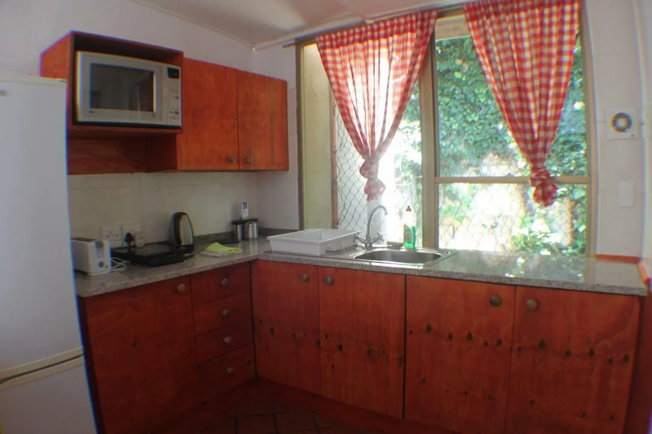 Contacts de Charming Lodge In City Bowl, Close Enough To The Action But Peaceful And Quiet.